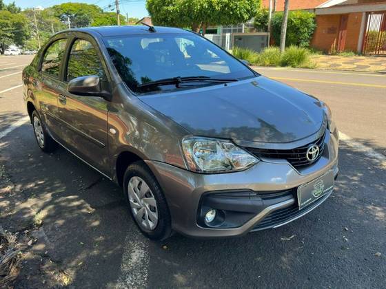 TOYOTA ETIOS 1.5 XS SEDAN 16V FLEX 4P MANUAL